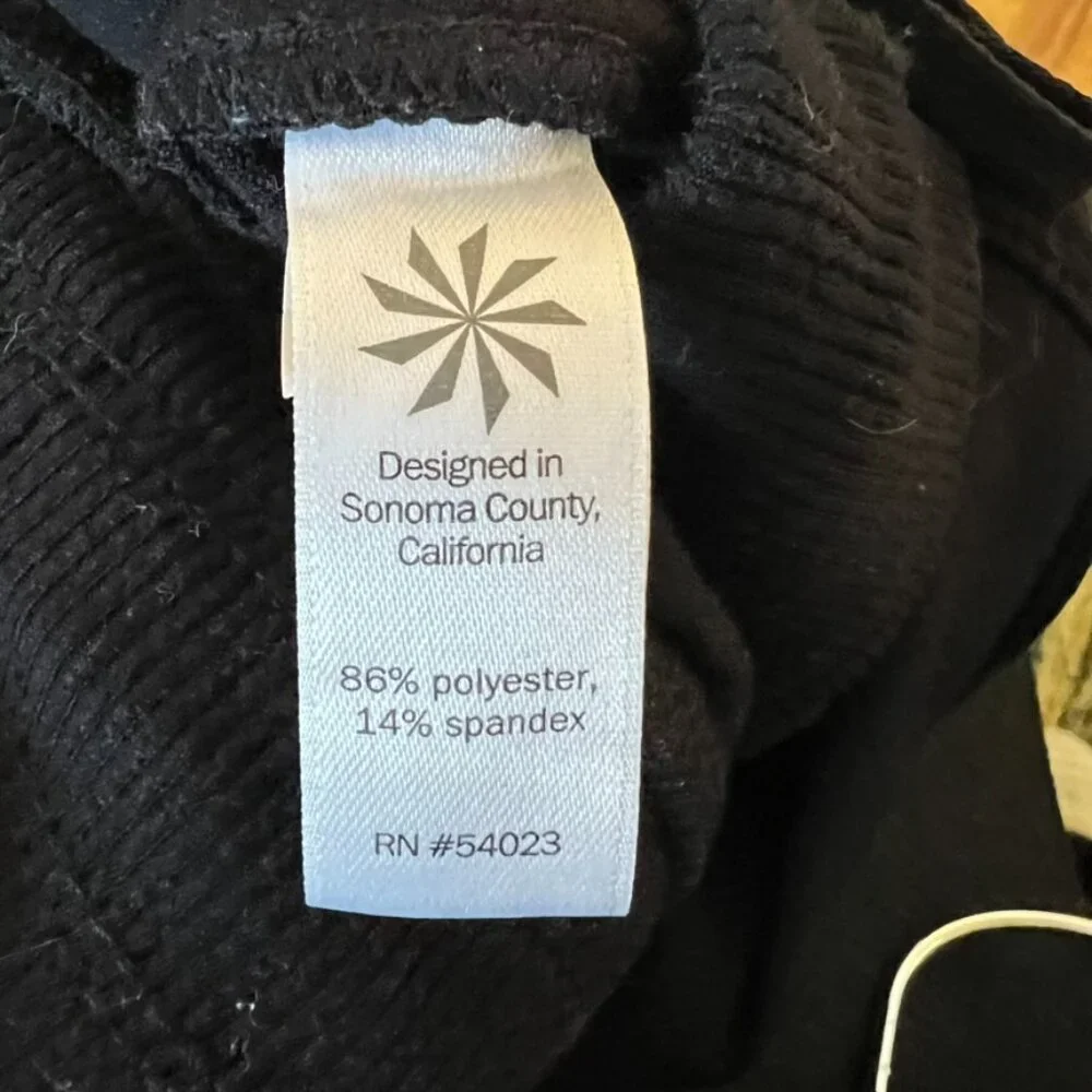 Athleta Black Joggers Women’s M Athleisure Travel Lounge Gorpcore Pants Pockets - Picture 7 of 14